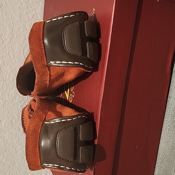 Shoes - Picture 3 of 5